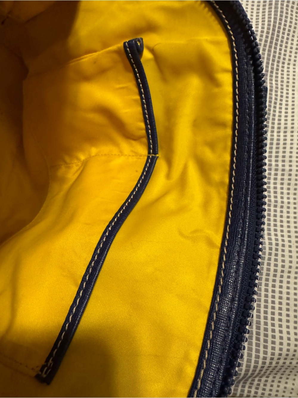 Dooney & Bourke Navy and white Patterned Satchel - Picture 8 of 16